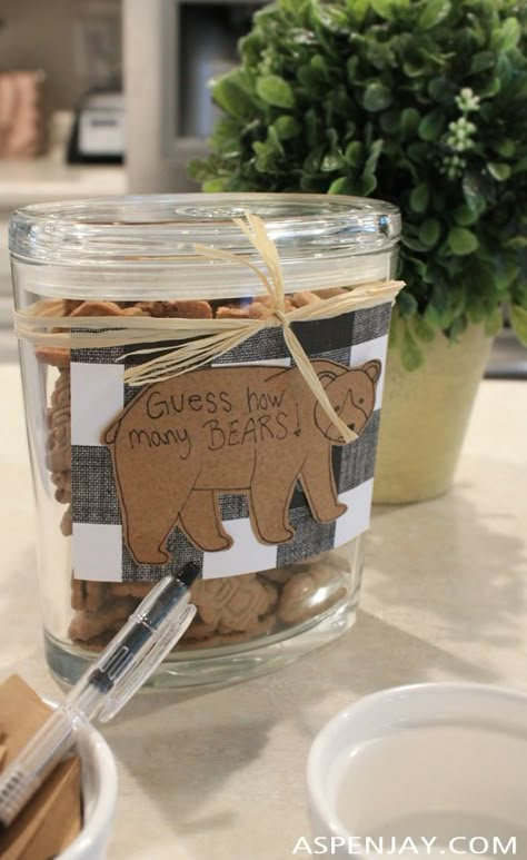 This Woodland Baby Shower is full of ideas from food to decor to help you create your own! The woodland theme is awesome because it fits any budget, it's a neutral theme, and it's adorable! Definitely PIN THIS! Baby Shower Ideas For Girls Themes, Bos Baby, Woodland Baby Shower Ideas, Camping Baby, Lumberjack Baby Shower, Lumberjack Baby, Woodland Baby Shower Decorations, Forest Baby Showers, Idee Babyshower