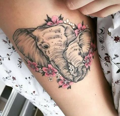 Mother Daughter elephants Mama Tattoos, Baby Elephant Tattoo, Elephant Tattoo Meaning, Tattoo Elephant, Elephant Tattoo Design, Daughter Tattoo, Mommy Tattoos, Mother Tattoos, Daughter Tattoos