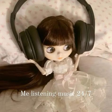 Me Aesthetic Core, Me As A Doll, I'm Just A Girl Aesthetic, Me Core Aesthetic, Cute Post Ideas, Cute Core Aesthetic, 2024 Icon, My Core Aesthetic, Blogging Aesthetic