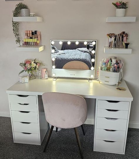 Ikea tips, hacks and more! | Ikea dressing table set up 🩷 | Facebook Vanity Ikea Desk, Ikea Desk Ideas Aesthetic, Ikea Desk Vanity Ideas, Ikea Vanity Set Up, Girls Desk And Vanity Combo, Dressing Table Ideas Organizations, Dressing Table Ikea Hack, Vanity Ideas Ikea, Aesthetic Dressing Table Ideas