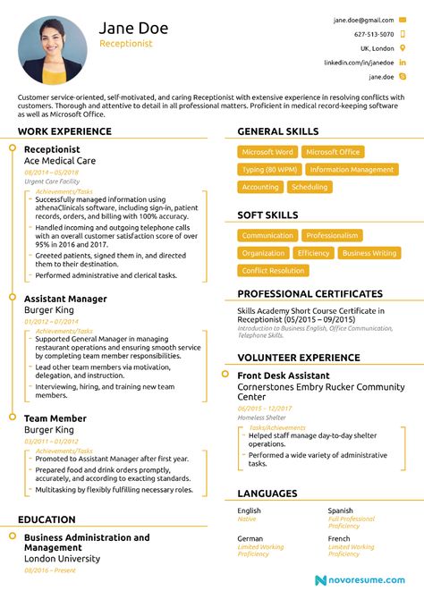 Receptionist Aesthetic, Professional Summary For Resume, Receptionist Resume, Resume Summary Statement, Dental Receptionist, Acting Resume Template, Professional Summary, Medical Assistant Resume, Resume Summary Examples