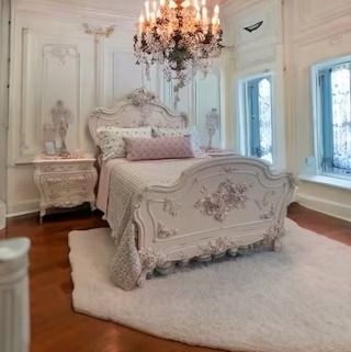 VillaBellaHome1 - Etsy Royal Bed Frame, Moulds On Furniture, Painted Wood Bed Frame, Vintage Princess Aesthetic Bedroom, Victorian Bed Frame, Romantic Furniture, Antique French Bed, French Bedroom Decor, Vintage Bed Frame