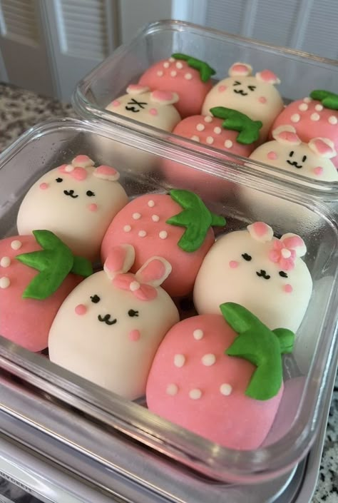 Steamed Buns Aesthetic, Cute Steamed Buns Recipe, Sweet Buns Recipe Desserts, Cute Bread Buns, Kawaii Food Recipe, Cute Steamed Buns, Postres Cute, Steamed Buns Recipe, Steam Buns Recipe