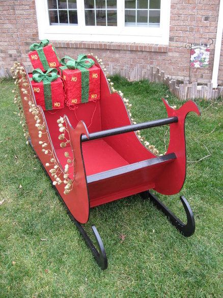 Christmas Sled Decoration, Outdoor Christmas Diy, Christmas Sled, Diy Santa, Christmas Yard Art, Christmas Props, Decorating Kitchen, Decor Lights, Santa's Sleigh