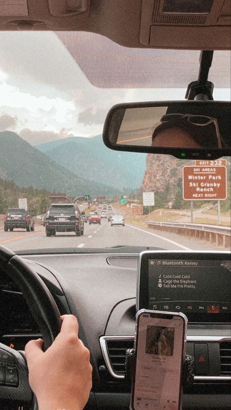 Road Trip Vision Board Pictures, Roadtrip Vision Board, Roadtripping Aesthetic, Trip Planning Aesthetic, Boyfriend Road Trip, Travel Aesthetic Roadtrip, Travel Aesthetic Usa, Aesthetic Roadtrip Pictures, Solo Road Trip Aesthetic