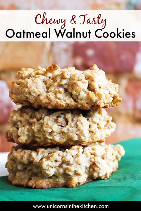 Oatmeal Walnut Cookies, Walnut Cookie Recipes, Quick Oatmeal, Chocolate Chip Walnut Cookies, The Best Oatmeal, Oatmeal Cookies Easy, Best Oatmeal Cookies, Oatmeal Cranberry Cookies, Oatmeal Cookies Chewy