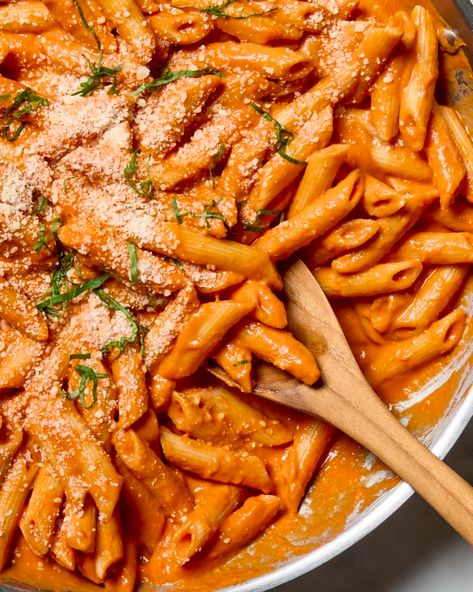 Penne alla Vodka Recipe (the Absolute Best!) | The Kitchn Vegetarian Pasta Recipes Easy, Pasta And Sauce, Pink Pasta, Pink Sauce Pasta, Pasta Sauce Recipe, Penne Alla Vodka, Pink Sauce, Alla Vodka, Vegetarian Pasta Recipes