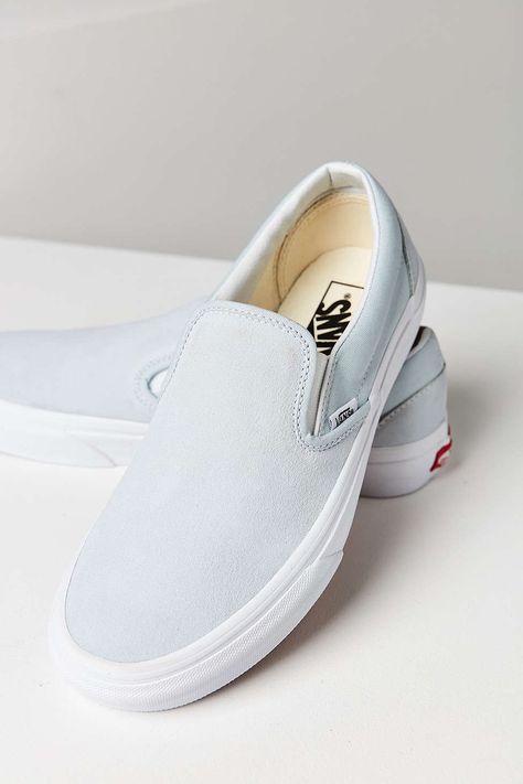 Toe Post Sandals, Best Shoes, Vans Slip On, White Slip, Best Sneakers, Vans Sneakers, Casual Shoes Women, Vans Classic Slip On Sneaker, Slip On Sneakers