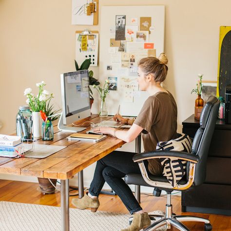 are you a workaholic? Design Studio Space, Creative Workspace, Workspace Inspiration, Office Desk Decor, Office Workspace, Home Office Space, Trendy Home, A Desk, Office Inspiration