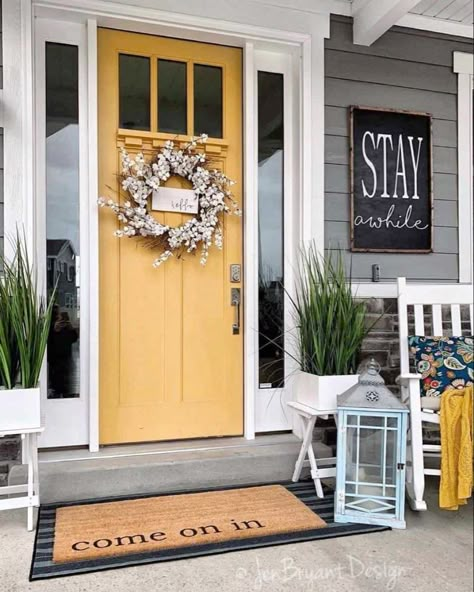 30 Gorgeous And Inviting Farmhouse Style Porch Decorating Ideas Yellow Front Door, Modern Farmhouse Porch, Farmhouse Front Door, Door Colors, Farmhouse Front Porches, Farmhouse Porch, Diy Outdoor Decor, Farmhouse Front, Front Door Colors