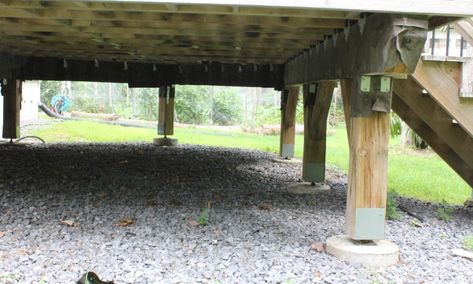 Under Deck Landscaping, Under Deck Storage, Patio Under Decks, Landscaping Around Deck, Deck Landscaping, Deck Skirting, Under Deck, Raised Deck, Rock Landscaping Ideas