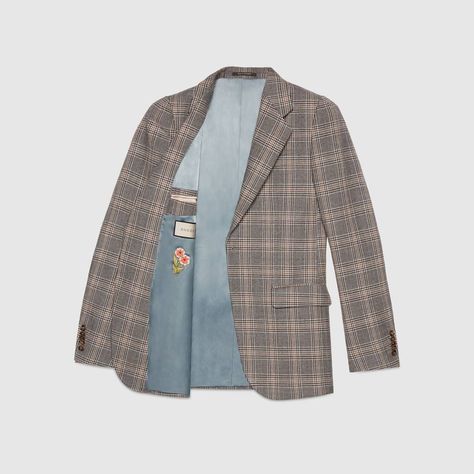 Shop the Retro check wool single breasted jacket by Gucci. Designed by the Countess of Seafield in the valley of Glenurquhart in Scotland, this distinguished check-on-check pattern has a formal feel and dates back to the early 19th century. The Prince of Wales (later known as Edward VII) discovered the fabric, proposed his own variation and it was made popular under his moniker. Dior Suit, Gucci Blazer, Pop Makeup, Fantasy Clothes, The Countess, Winter Inspired, Designer Outfits, Capsule Outfits, Single Breasted Jacket