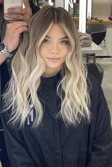 Brown Fading To Blonde Hair, Low Maintenance Bright Blonde Balayage, Root Smudge Vs Root Melt Vs Shadow Root, Dark Top Blonde Bottom Hair, Blonde Hair Easy Maintenance, Money Piece Ombre, Brown Shadow Root To Blonde, Darker Roots Blonde Hair, Dyed Blonde Hair Dark Roots