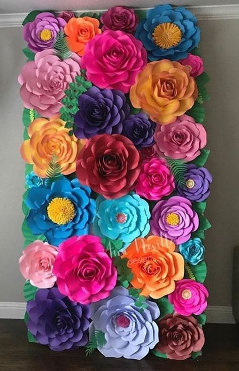 Dance Transformation, Mexican Paper Flowers, Giant Paper Flowers Diy, Paper Flower Wall Decor, Large Paper Flowers, Paper Flower Crafts, Wall Hanging Crafts, How To Make Paper Flowers, Paper Flower Backdrop