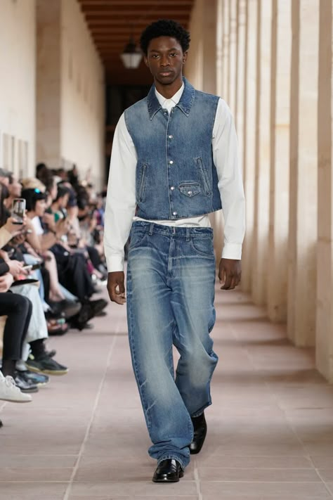 Fashion Week Menswear, Men Runway Fashion Street Styles, Denim Men Fashion, Men’s 2024 Fashion, Mens All Denim Outfits, Outfit Inspired Men, All Jeans Outfit Men, Mens Spring 2024 Fashion, Mens 2024 Fashion Trends