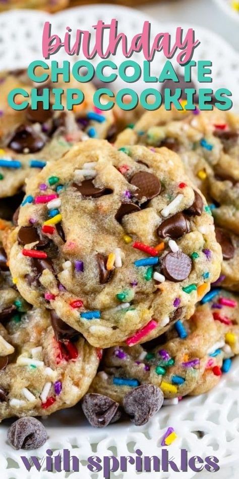 Funfetti Chocolate Chip Cookies, Chocolate Cookies With Sprinkles, Chocolate Chip Cookies With Sprinkles, Cookies Recipes Chocolate, Cookies With Sprinkles, Birthday Cake Cookies, Chocolate Chip Cookie Recipes, Simple Chocolate Chip Cookie Recipe, Birthday Sweets