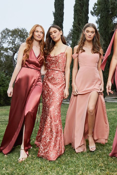 Gowns For Bridesmaids, Print Bridesmaid Dresses, Bridesmaid Dresses 2024, Modern Bridesmaids, Maid Of Honor Dresses, Unique Bridesmaid Dresses, Fall Bridesmaids, Modern Bridesmaid, Fall Bridesmaid Dresses