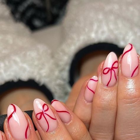 ByJessicaLeahy • Nail Technician & Educator on Instagram: "I’m bow obsessed this year 🎀  Using @the_gelbottle_inc Dolly & Couture   #bownails #christmasnails #winternails #2024christmasnails #bownails🎀" Preppy Winter Nails Short, Christmas Nail Ideas With Bows, Red Nails With Pink Bow, Simple Christmas Nail Designs Pink, Short Chrismast Nail, Red Shirt Christmas Nails, Nails With Christmas Bow, Bow Inspired Nails, Pink And Red Christmas Bow Nails