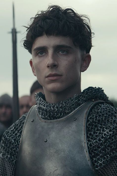 The King Timothee Chalamet, Bowl Cut Hair, King Henry V, Kings Movie, Timmy Turner, Timmy Chalamet, Henry V, Lil Timmy Tim, Timmy T