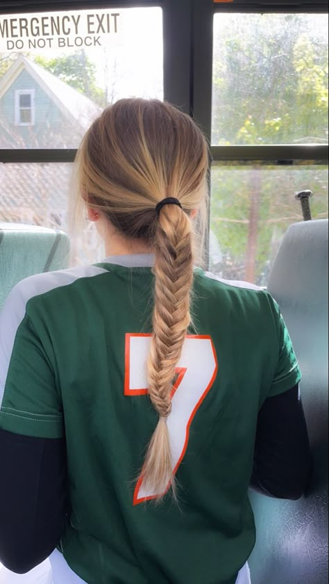 Gameday Hair, Game Day Hairstyles, Tennis Hairstyles, Football Hairstyles, Tennis Hair, Track Hair, Cute Volleyball Hairstyles, Softball Hair, Soccer Hairstyles