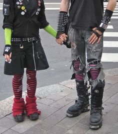 Drawing!!! on Pinterest Kitty Aesthetic, Hello Kitty Aesthetic, Scene Outfits, Punk Clothing, Alt Outfits, Emo Outfits, Estilo Punk, New Rock, Punk Outfits