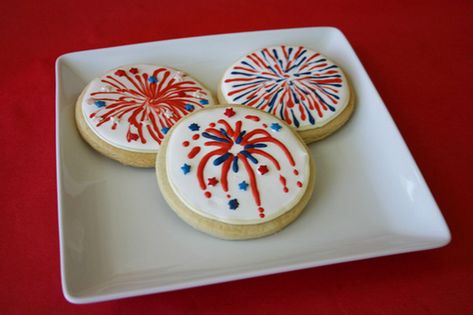 Fireworks Cookies, July 4th Cookies, Cookies 4th Of July, Patriotic Sugar Cookies, Fourth Of July Cookies, 4th Of July Cookies, Patriotic Cookies, Sugar Cookie Decorating, July Desserts