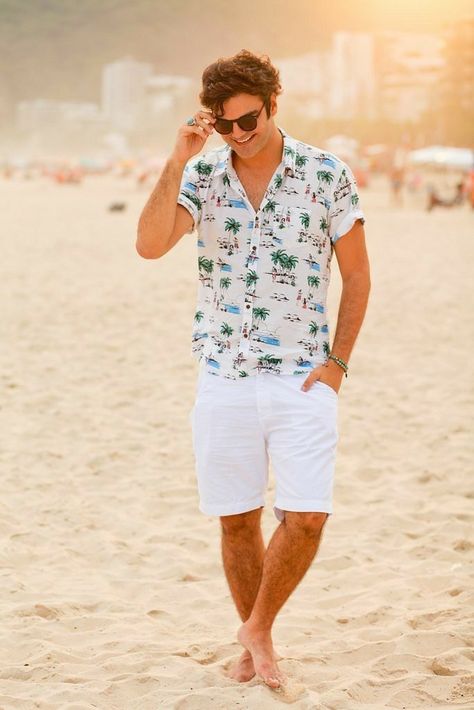 Aesthetic Men's Beach Outfits: Black Casual Summer Styles - A 2023 Forecast - mens-club.online Men's Beach Outfits, Mens Beach Outfits, Beach Fashion Shoot, Beach Outfit Ideas, Vacation Outfits Men, Trendy Beachwear, Beach Outfit Men, Outfit Ideas 2024, Mens Summer Outfits