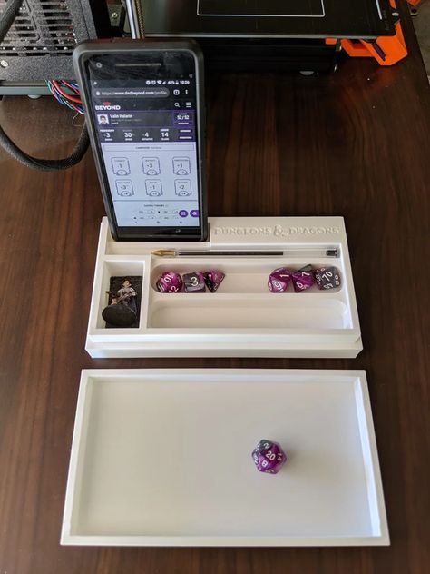 D&D Dice Box and Rolling Tray by Dopp_Creations - Thingiverse D D Dice Boxes, D&d Dice Tray, Dm Organization Dnd, Dnd Organization, Dice Box Diy, Dnd Organizer, Diy Dice Tray, Dnd Dice Tray, Dragon Project