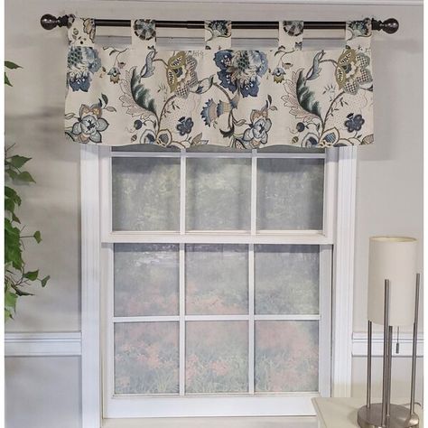 Valance Over Sliding Glass Door, Valance Window Treatments Kitchen, Living Room Valance Ideas, Valance Curtains Living Room, Curtain Valance Ideas, Cornice Ideas, Valances For Kitchen, Bedroom Valances, Kitchen Curtains And Valances