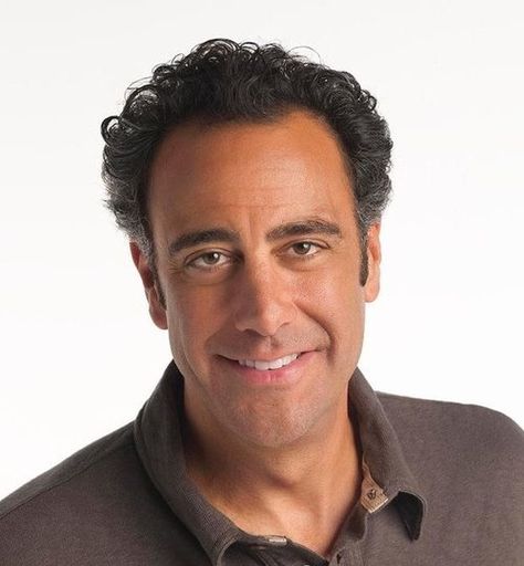 Brad Garrett played Robert Barone on Everybody Loves Raymond Brad Garrett, Hollywood Lifestyle, Walk Dog, Homeless Animals, Everybody Love Raymond, Funny Guy, Star Struck, Dog Games, Night At The Museum