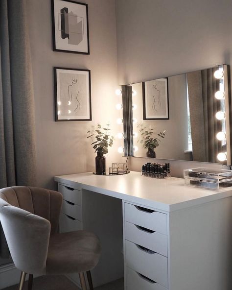 Get inspired with our IKEA DRESSING TABLE IDEAS. Our images will fuel your creativity, helping you take your design ideas to the next level...Trust Houszed... #ikeadressingtableideas #ikeamalmdressingtableideas #dressingtableikeaideas #ikeadressingtablehacksmallspaces #ikeadressingtablehack #ikeadressingtable #ikeamalmdressingtable #dressingtableikea #ikeabrimnesdressingtable #whitedressingtableikea Ikea Dressing Table, Dressing Table Ideas, Dressing Room Decor, Santa's Reindeer, Bedroom Dressing Table, Makeup Room Decor, Beauty Room Decor, White Desk, Vanity Room