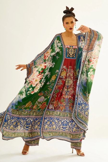 Rajdeep Ranawat, Kaftan Tunic, Tunics Online, Printed Flare Pants, Silk Kaftan, Beaded Neckline, African Fashion Women, African Clothing Styles, Older Fashion