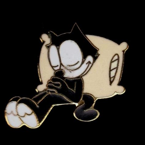 Felix The Cat Tattoo, Felix Cat, Badass Drawings, Old Cartoon Characters, White Cartoon, Cartoon Character Tattoos, Felix The Cat, Black And White Cartoon, Felix The Cats