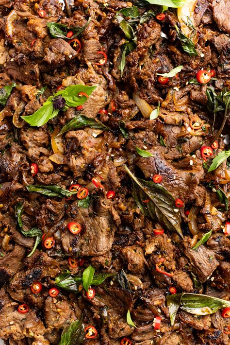 Thai Basil Beef Recipe, Spicy Beef Stir Fry, Basil Beef, Thai Basil Beef, Greek Grilled Chicken, Buffalo Chicken Pasta, Thai Beef, 30 Minute Meals Easy, Beef Roll