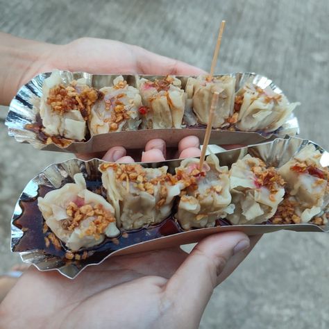 Siomai Food Trip Aesthetic, Siomai Aesthetic, Philippines Summer, Street Food Business, Filipino Street Food, Philippines Food, Food Trip, Food Babe, Delicacy Food