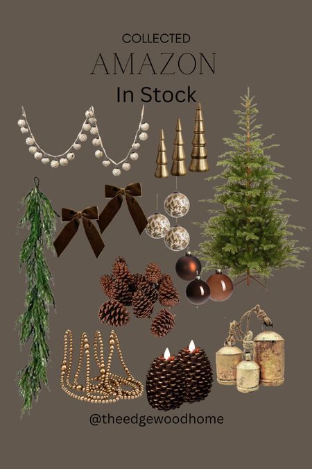 Black Green And Brown Christmas Tree, Brown Gold Green Christmas Tree, Warm Tone Christmas Tree, Brown Red Christmas Tree, Green Black Brown Christmas Decor, Neutral Color Christmas Trees, Christmas Tree Black Decorations, Brown And Green Christmas Decor, Brown And Cream Christmas Tree