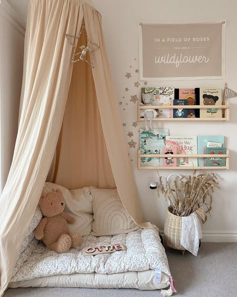 Kids Rooms Inspo, Baby Playroom, Big Girl Bedrooms, Toddler Girl Room, Red Bud, Toddler Room Decor, Kids Bedroom Inspiration, Nursery Room Design