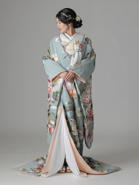 Ancient Japanese Clothing, Fancy Kimono, Japanese Wedding Dress, Elegant Silk Dresses, Kimono Traditional, Chinese Fancy Dress, My Future Husband, Japanese Traditional Clothing, To My Future Husband