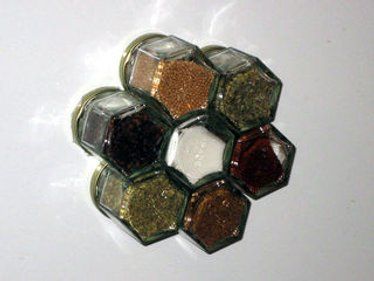 Magnetic Spice Jars: 6 Steps (with Pictures) Magnetic Spice Jars, Masala Dabba, Spice Spoon, Magnetic Spice, Spice Set, Spice Labels, Organic Spice, Herbs De Provence, Spice Storage