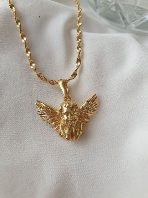 Gold Angel Necklace, Diy Necklace Ideas, Baby Angel Wings, Romantic Necklace, Angel Charm, Angel Jewelry, Angel Necklace, Necklace Ideas, Jewelry Tattoo