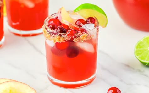 This Thanksgiving Margarita is a seasonal twist on the ever popular drink. Combine the warmth of apple cider with the tartness of cranberry juice then add even more deliciousness with a touch of honey. With Thanksgiving Margarita, Christmas Margarita, Christmas Drinks Recipes, Chloe's Closet, Air Fryer Recipes Appetizers, Cranberry Juice Cocktail, Thanksgiving Cocktails, Cranberry Cocktail, Easy Drink Recipes