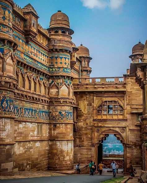 . Gwalior Fort, Beautiful Ceilings, Yellow Tiles, The Possession, Yellow Tile, Muslim Style, Water Tanks, The Fort, Hindu Temple