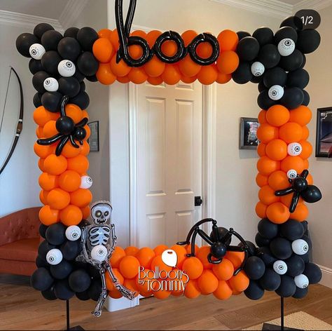 Globos Halloween, Halloween Balloons Decorations, Halloween Party Backdrop, Halloween Backdrop, Halloween Balloons, Halloween Party Themes, Halloween Photos, Balloon Diy, Halloween Boo