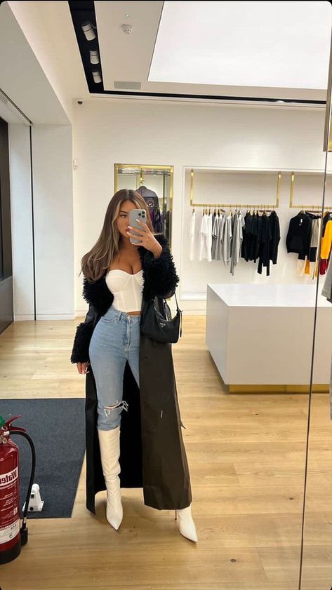 Galentines Cute Outfit, Casual Chic Winter Outfits Street Style, Jacket Over Black Dress, White Thigh High Boots Outfit, Cold Bar Night Outfit, Winter Vaquera Outfits, Vaquera Outfits, Mode Zara, Winter Fashion Outfits Casual