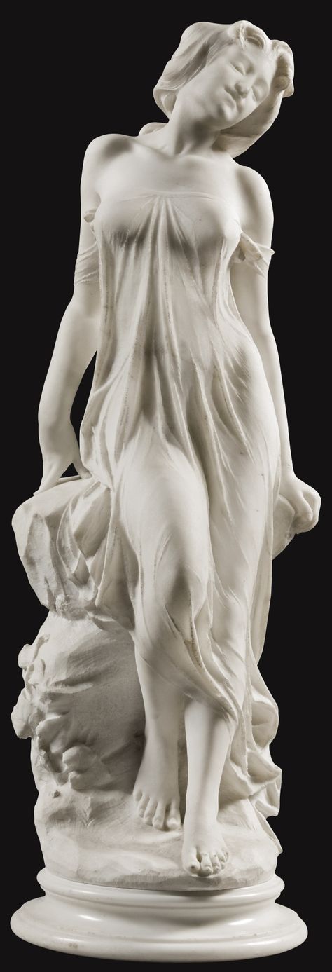 Greek Sculpture Women, Ancient Greek Sculpture, Anatomy Sculpture, Classic Sculpture, Greek Statues, Antique Sculpture, Roman Sculpture, Greek Sculpture, Marble Sculpture