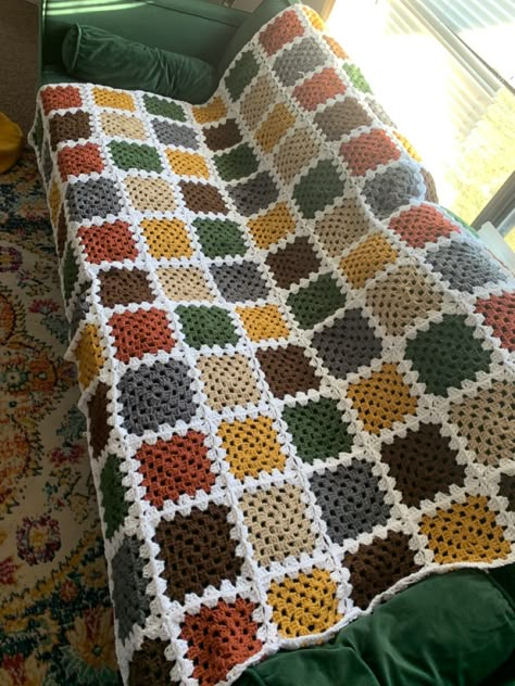 Vintage Inspired Crochet Blanket, Vintage Crochet Blanket Patterns, Maximalist Crochet Blanket, Crochet Blanket Aesthetic Indie, Crochet Granny Square Patchwork Blanket, 70s Crochet Granny Square, Grunge Crochet Blanket, Crochet Retro Blanket, Patch Work Crochet Blanket