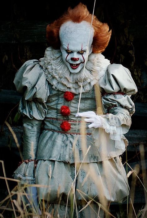 Обожаю... Penny Wise Clown, Es Pennywise, Halloween Photoshoot Ideas, We All Float Down Here, Stephen Kings, Creative Shoots, It Eso, Pennywise The Clown, Its 2017