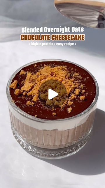 Chocolate Cheesecake Overnight Oats, Blended Overnight Oats, Healthy Breakfast Oatmeal, Simple Oatmeal, Easy Oatmeal Recipes, Fast 800, Healthy Oatmeal Breakfast, Breakfast Oatmeal Recipes, Protein Oatmeal