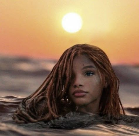 Celebrity Selfie Aesthetic, Chloe Halle, Chloe And Halle, Little Mermaid Live Action, The Little Mermaid 2023, Little Mermaid 2023, Chloe X Halle, Disney Princess Fan Art, Mermaid Core