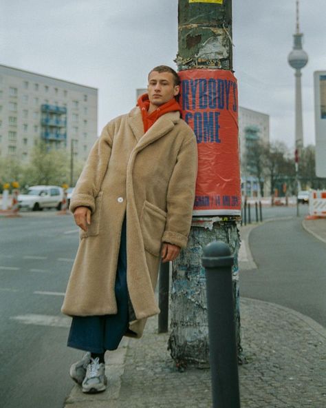 Berlin 90s Fashion, Berlin Club, Berlin Fashion Street, Les Benjamins, 2025 Mood, Young Magazine, Content Production, East Berlin, Berlin Fashion